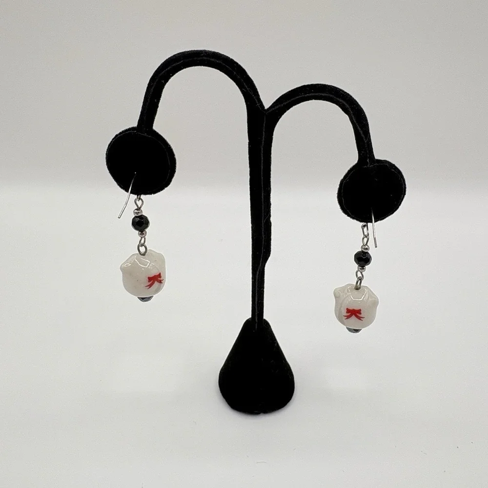 Japanese Maneki Neko Lucky Cat Earrings Ceramic Hand Painted Dangle Jewelry
